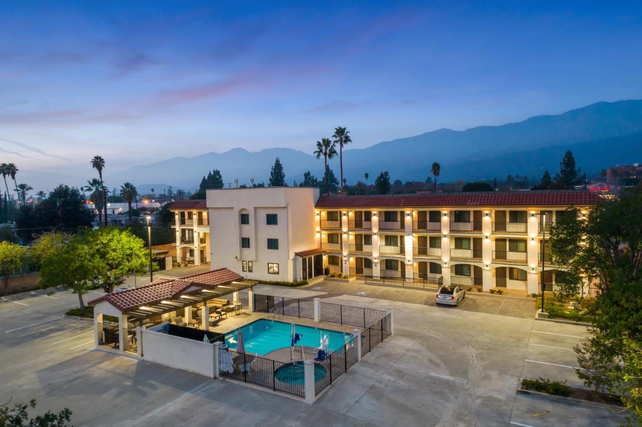 Hotel Huntington Duarte Dış mekan fotoğraf